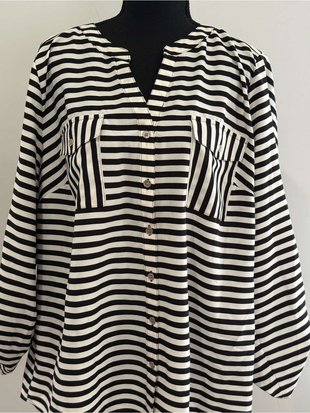 Notations Woman 2X Black & White Striped Button Front Blouse 727 - Picture 2 of 8